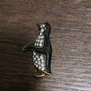 Source Unknown Black and Gold Penguin Brooch